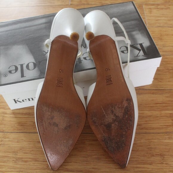 Vintage 1990s Kenneth Cole White Leather Pointy Toe Bow Detail Heels Size 10 - Picture 2 of 3